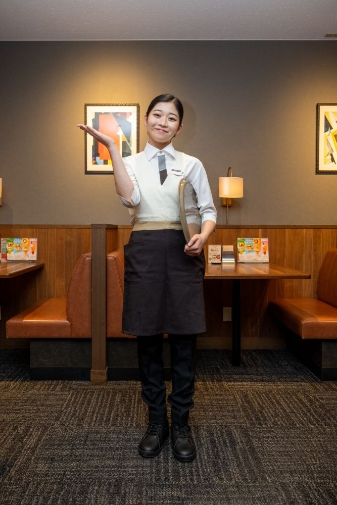 永住・定住・配偶者ビザの方歓迎☆上質な接客を学べるレストランホール(竹の塚)